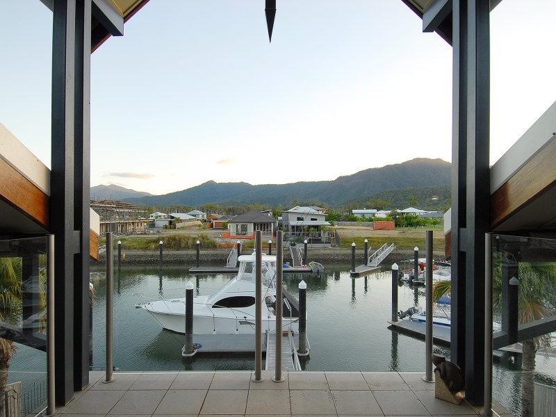 19 Brindabella QY, Trinity Park QLD 4879