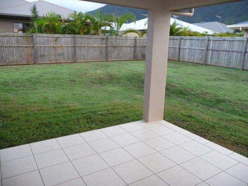 39 Larsen Road, Redlynch QLD 4870