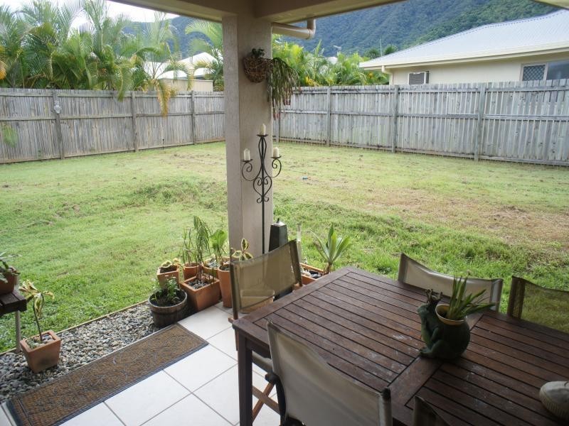 39 Larsen Road, Redlynch QLD 4870