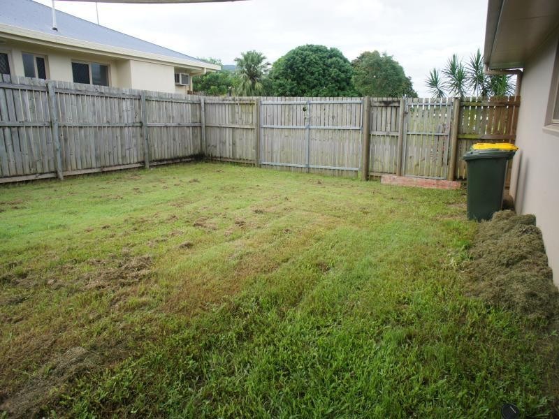 39 Larsen Road, Redlynch QLD 4870