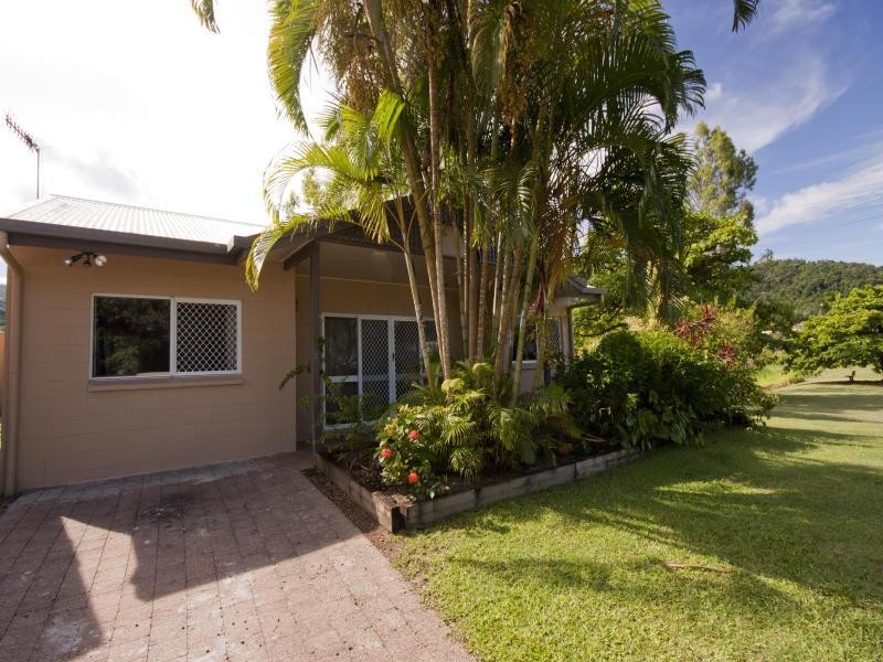 18/2 Lake Placid Road, Caravonica QLD 4878