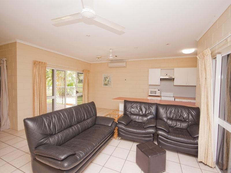 18/2 Lake Placid Road, Caravonica QLD 4878