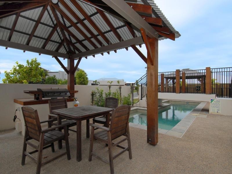 1/88 Harbour Drive, Trinity Park QLD 4879