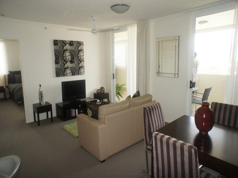 1103/58 MCLEOD ST, Cairns City QLD 4870