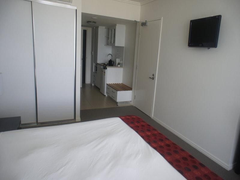 1103/58 MCLEOD ST, Cairns City QLD 4870