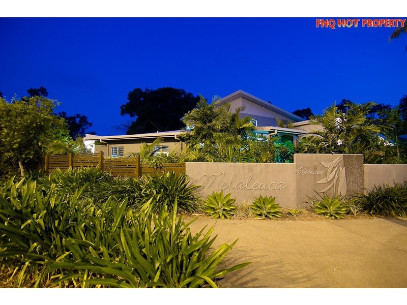 1 Lillian Road, Palm Cove QLD 4879