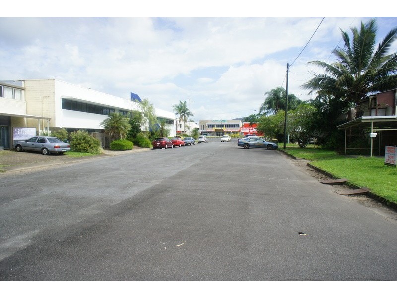 6 & 8 Miller Street, Cairns QLD 4870