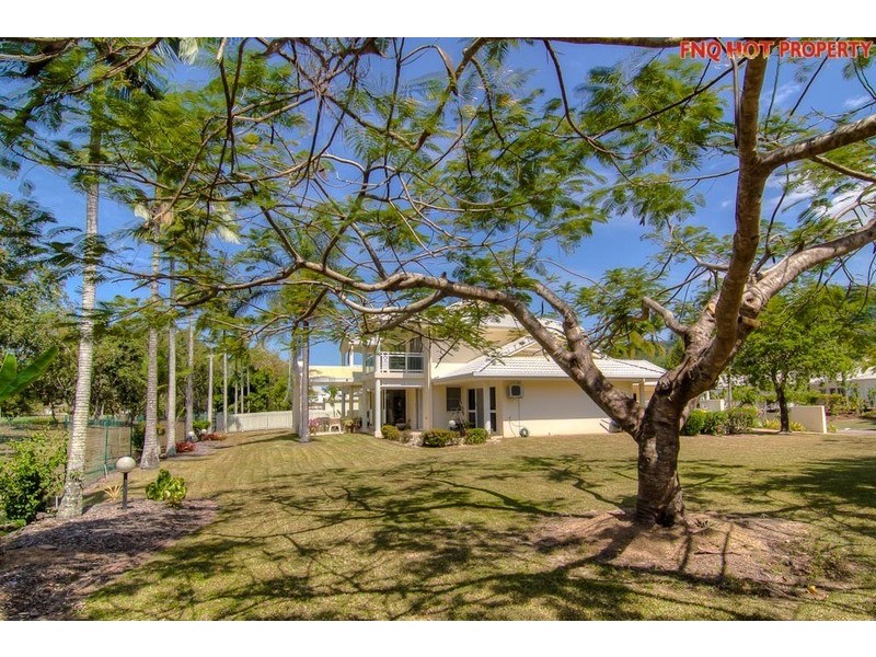 37 Parkinson Ave, Kewarra Beach QLD 4879