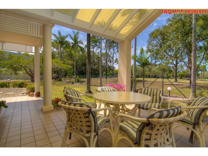 37 Parkinson Ave, Kewarra Beach QLD 4879