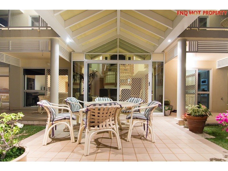 37 Parkinson Ave, Kewarra Beach QLD 4879