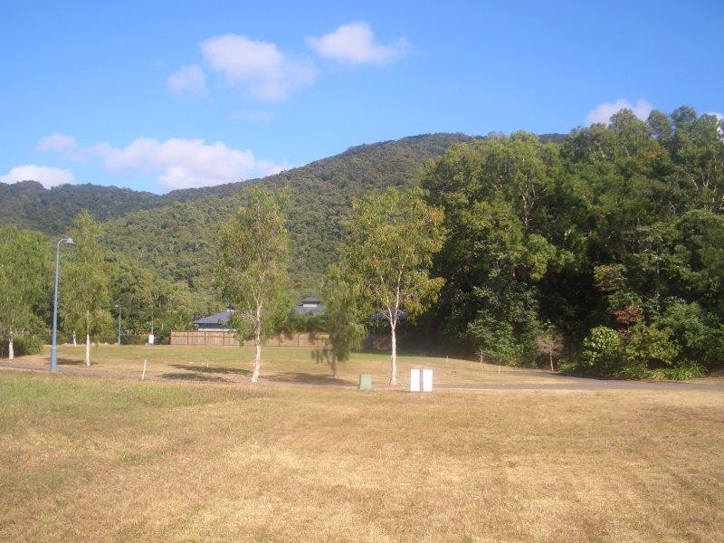 7 Sennfeld Close, Palm Cove QLD 4879