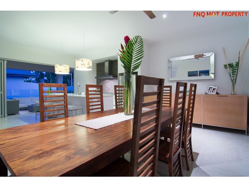 33 Bowline cl, Trinity Beach QLD 4879