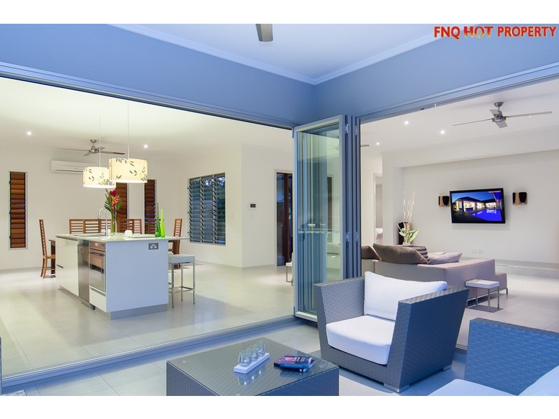 33 Bowline cl, Trinity Beach QLD 4879