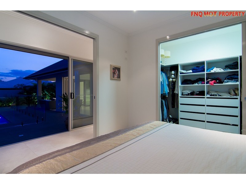 33 Bowline cl, Trinity Beach QLD 4879
