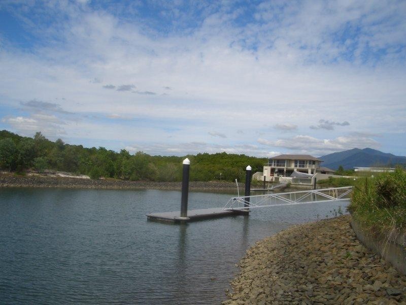 4 Brindabella Quay, Trinity Park QLD 4879