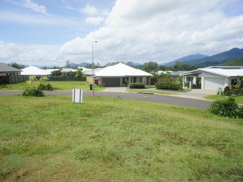 5 Port Close, Trinity Beach QLD 4879