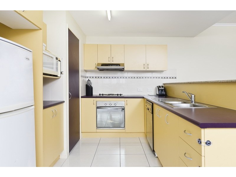 7/8 Oyster Ct, Trinity Beach QLD 4879