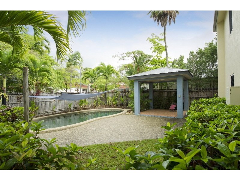 7/8 Oyster Ct, Trinity Beach QLD 4879