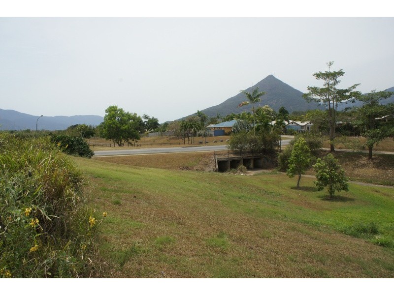 Lot 902 Mc Sweeney Cr, Gordonvale QLD 4865