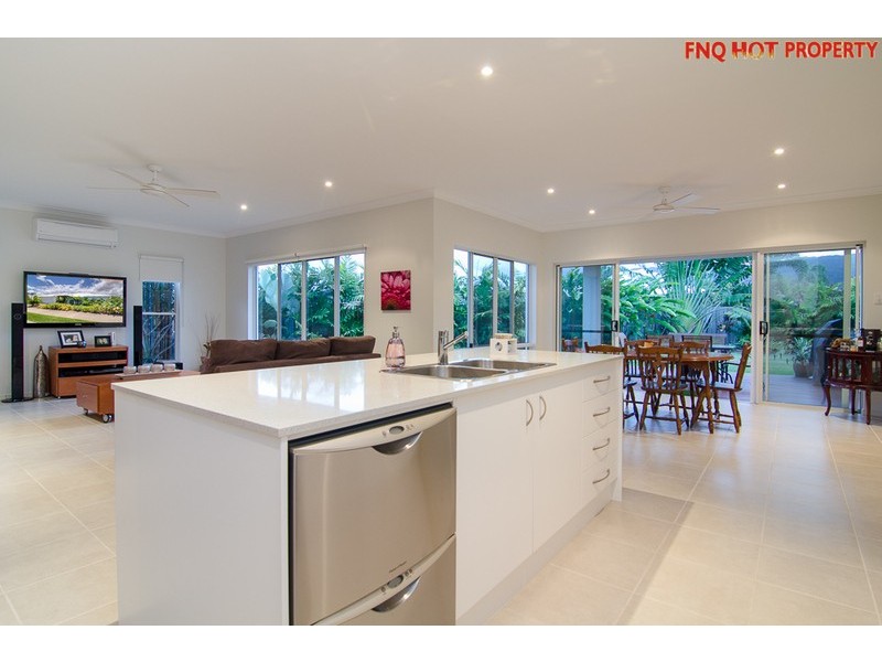 38 Moojeeba Way, Trinity Park QLD 4879