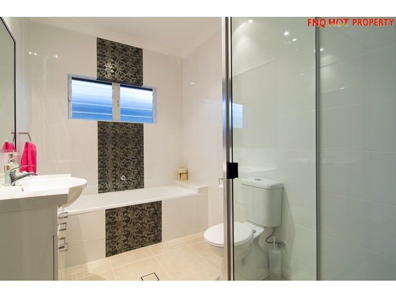 38 Moojeeba Way, Trinity Park QLD 4879