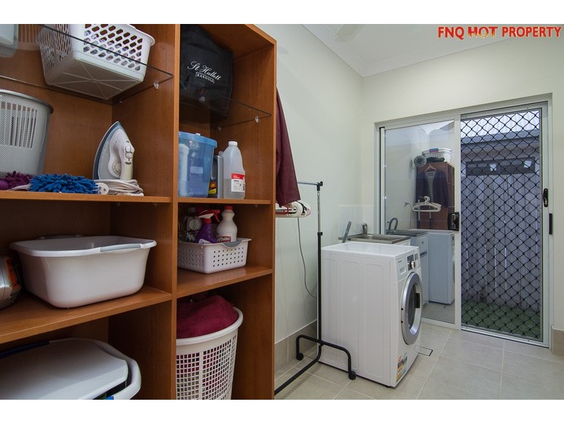 38 Moojeeba Way, Trinity Park QLD 4879