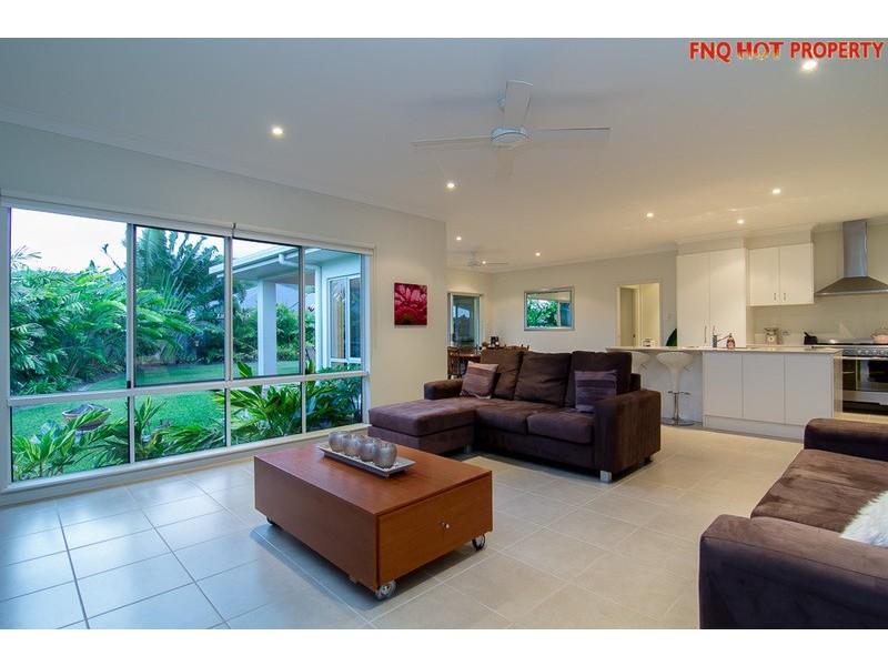 38 Moojeeba Way, Trinity Park QLD 4879