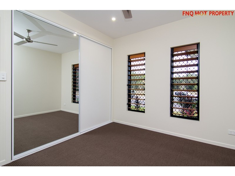 43 Aurelia Road, Palm Cove QLD 4879