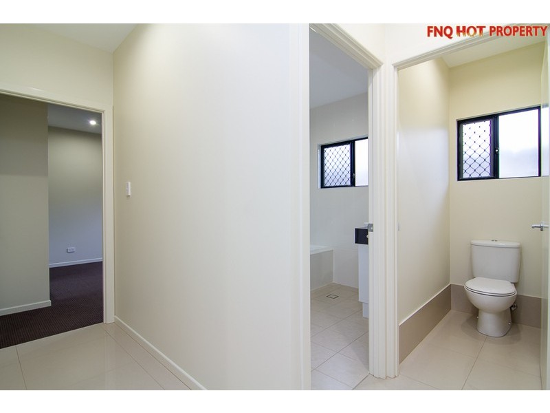 43 Aurelia Road, Palm Cove QLD 4879