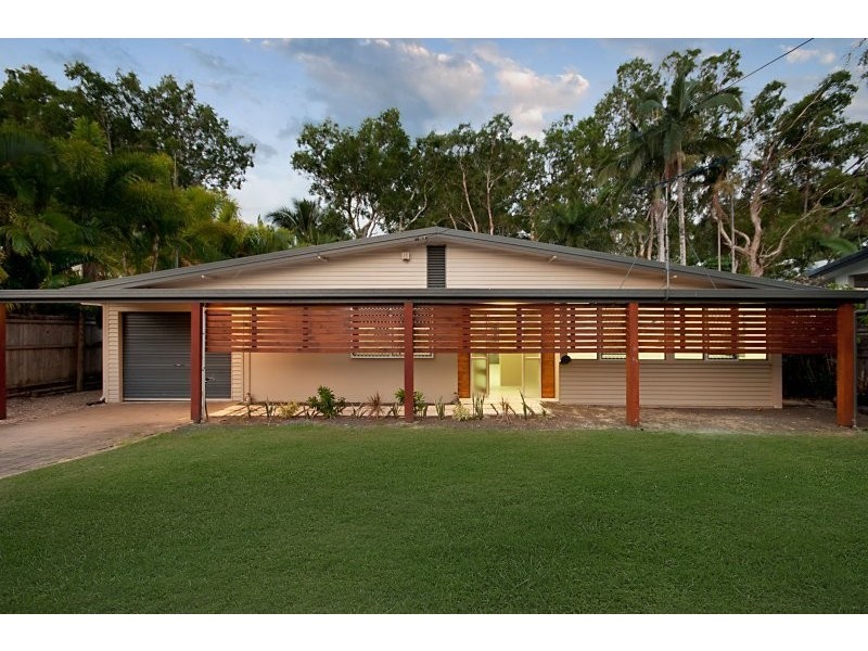 18 Batt Street, Clifton Beach QLD 4879