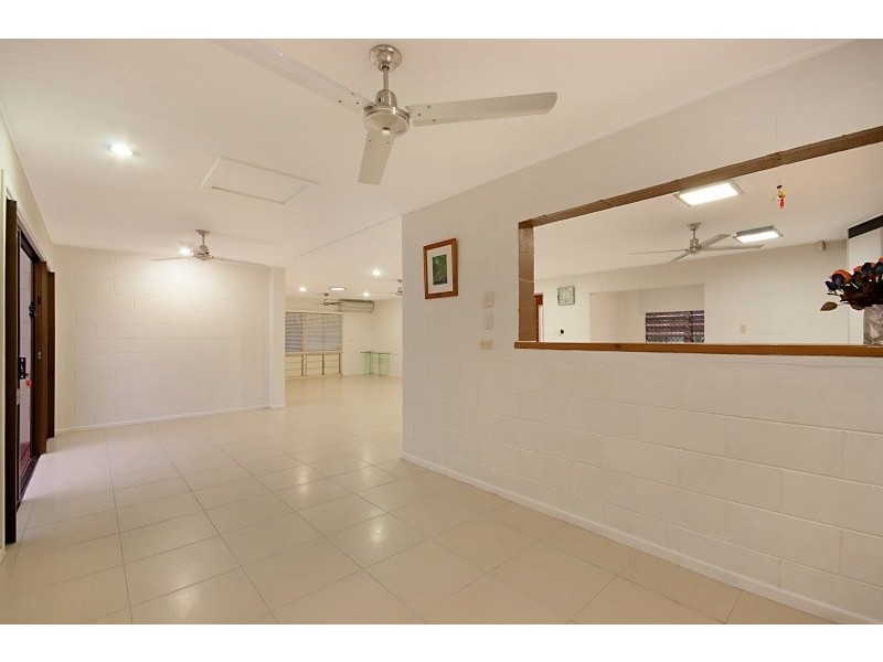 18 Batt Street, Clifton Beach QLD 4879