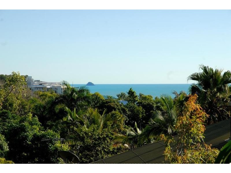 7 Trinidad Close, Trinity Beach QLD 4879