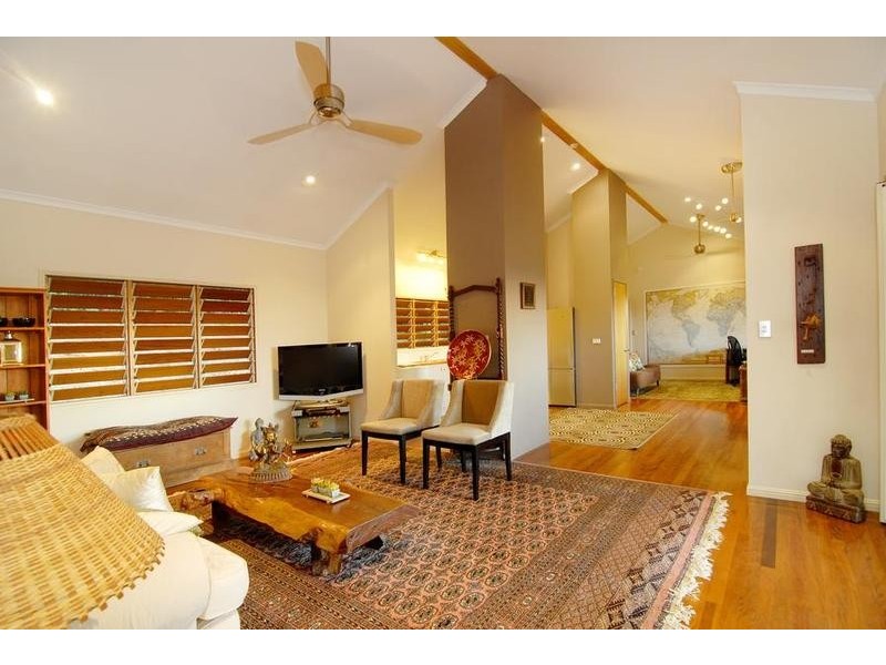 7 Trinidad Close, Trinity Beach QLD 4879