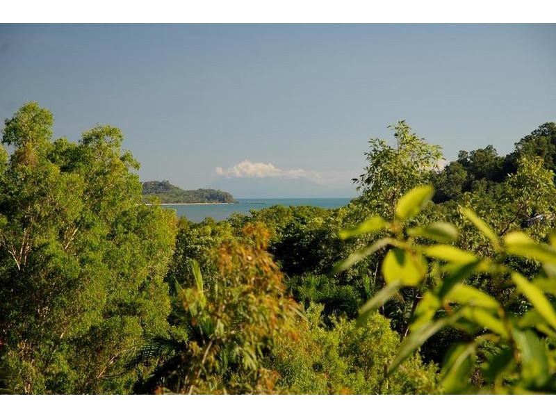 7 Trinidad Close, Trinity Beach QLD 4879