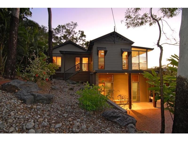 7 Trinidad Close, Trinity Beach QLD 4879