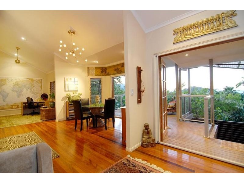 7 Trinidad Close, Trinity Beach QLD 4879