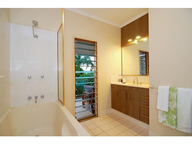 7 Trinidad Close, Trinity Beach QLD 4879