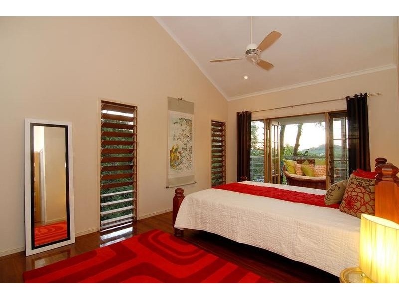 7 Trinidad Close, Trinity Beach QLD 4879