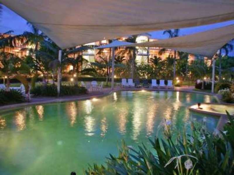 1/129-135 Oleander Street, Holloways Beach QLD 4878