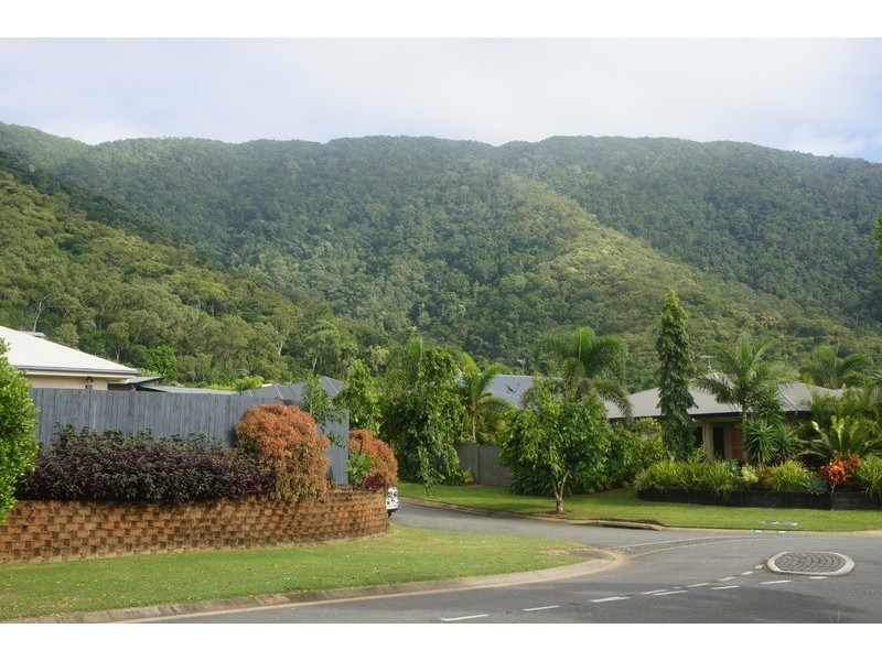 15 Palmetto Street, Palm Cove QLD 4879
