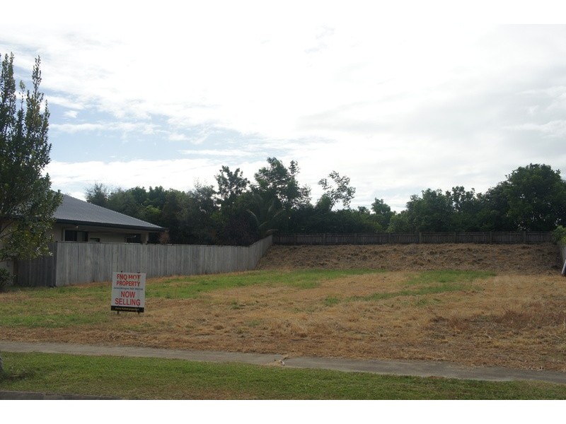 15 Palmetto Street, Palm Cove QLD 4879