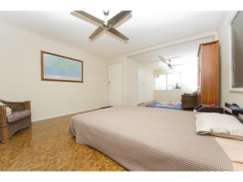 8 MORESBY ST, Trinity Beach QLD 4879