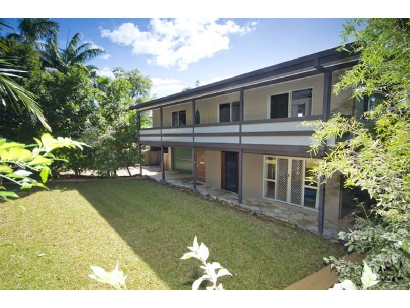 8 MORESBY ST, Trinity Beach QLD 4879