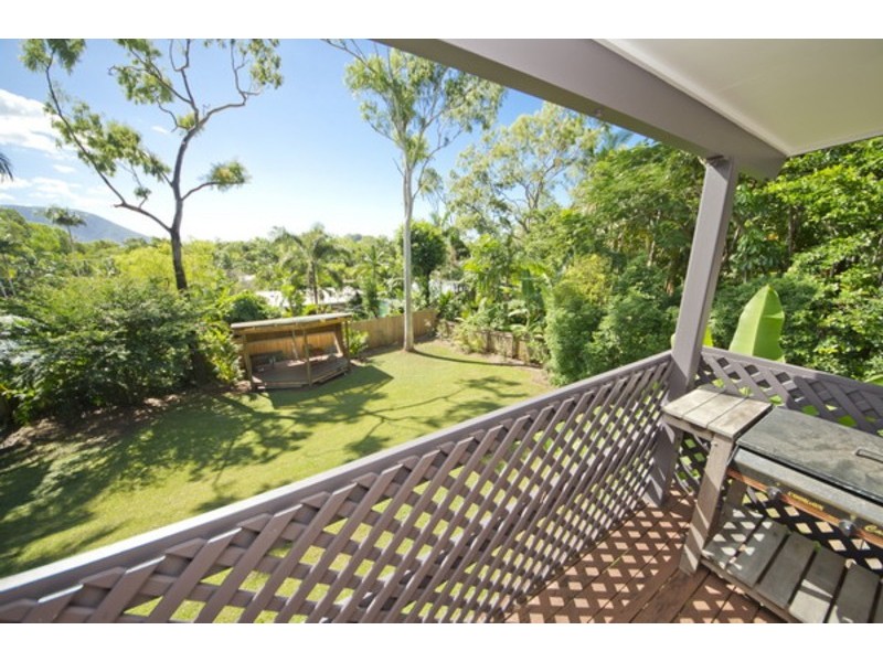 8 MORESBY ST, Trinity Beach QLD 4879