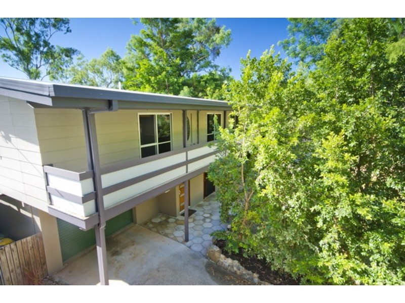8 MORESBY ST, Trinity Beach QLD 4879