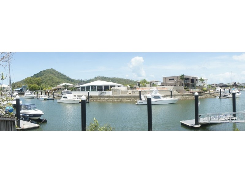 111  Harbour drive, Trinity Park QLD 4879