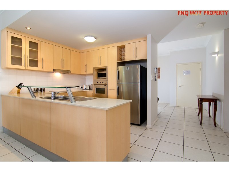 2/79 Spence St, Cairns City QLD 4870