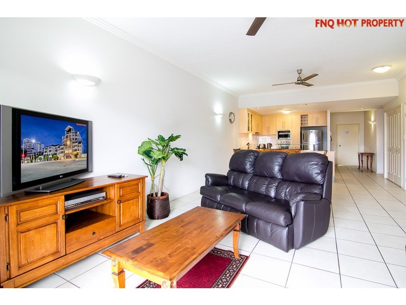 2/79 Spence St, Cairns City QLD 4870