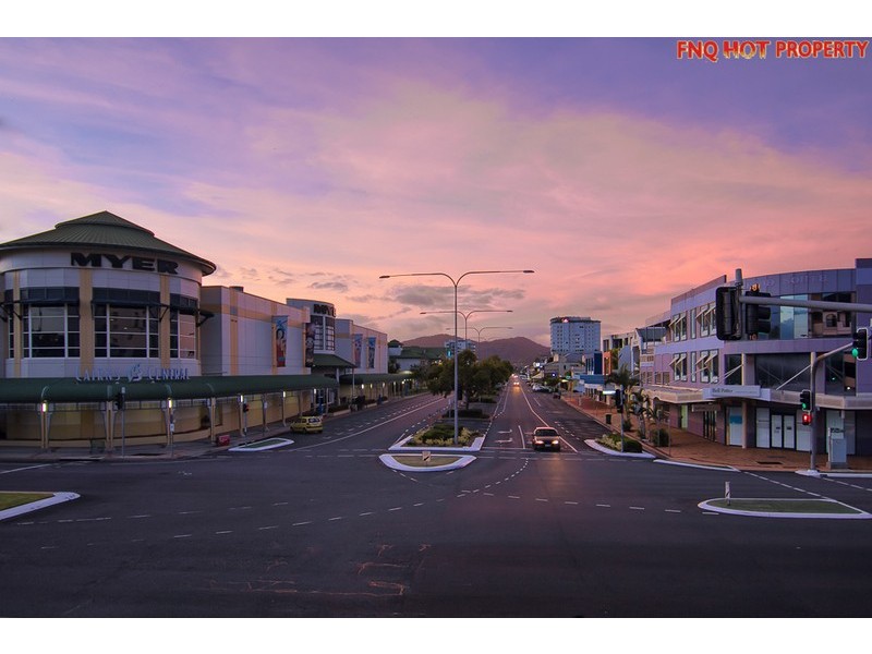 2/79 Spence St, Cairns City QLD 4870