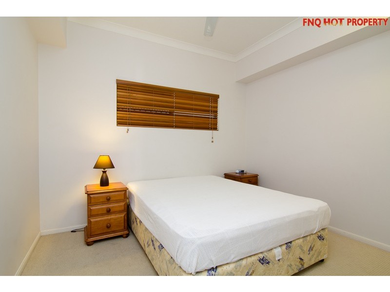2/79 Spence St, Cairns City QLD 4870